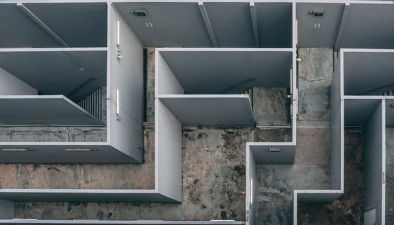 A building floor like a maze